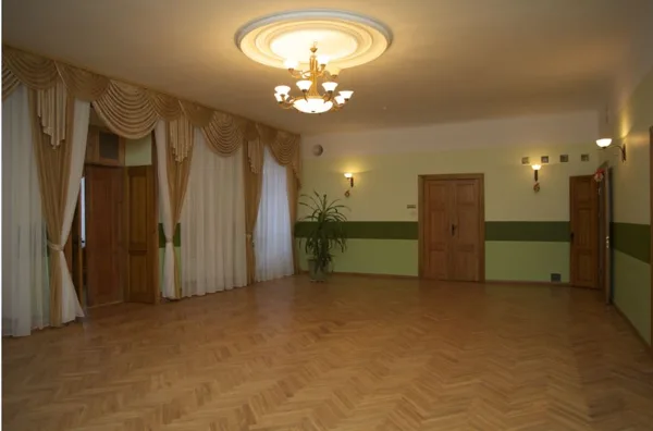 Vilcs muižas zāle        Foto I.Lūsis